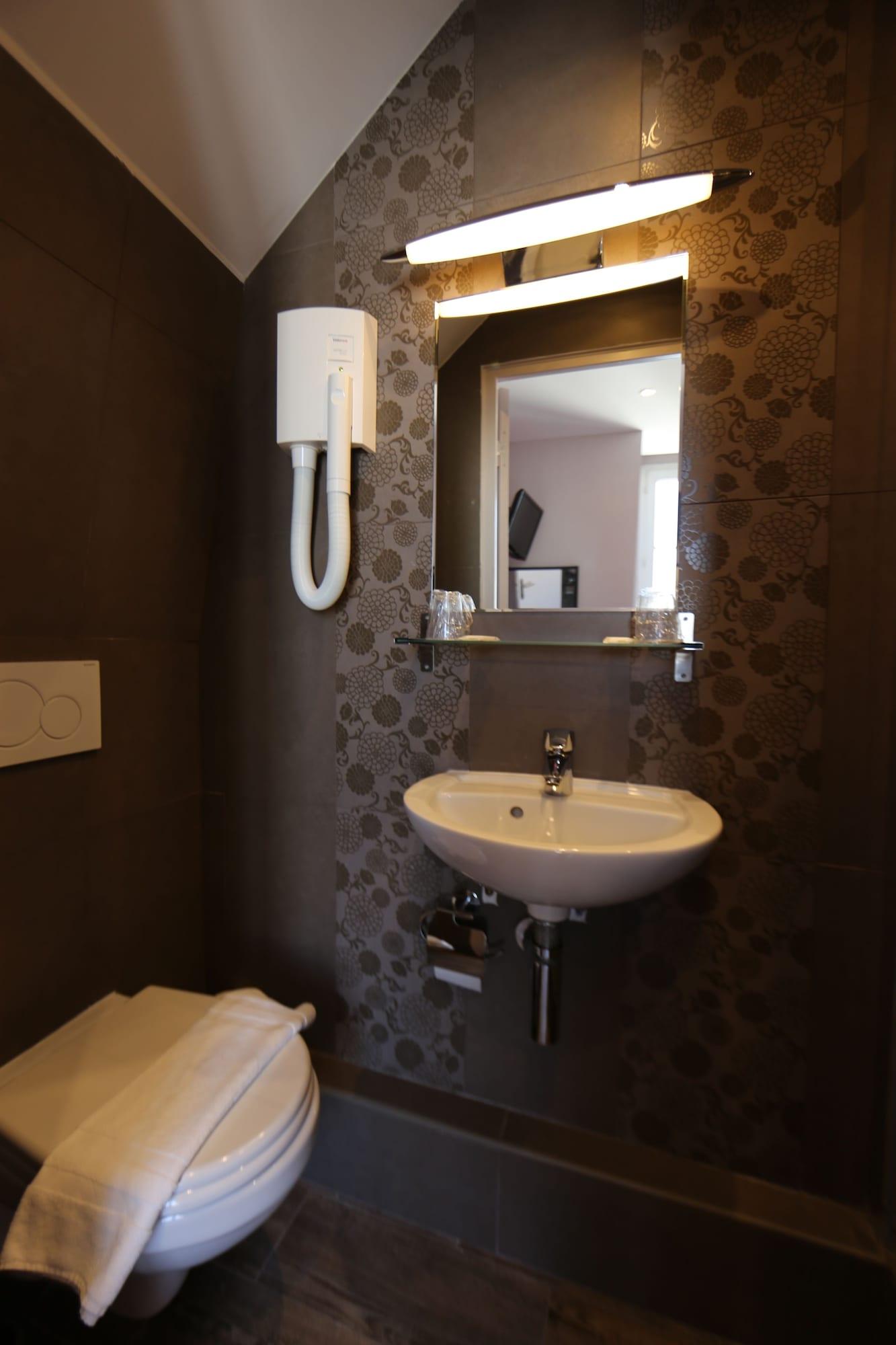 สวีท โฮเต็ล Hotel ปารีส ภายนอก รูปภาพ